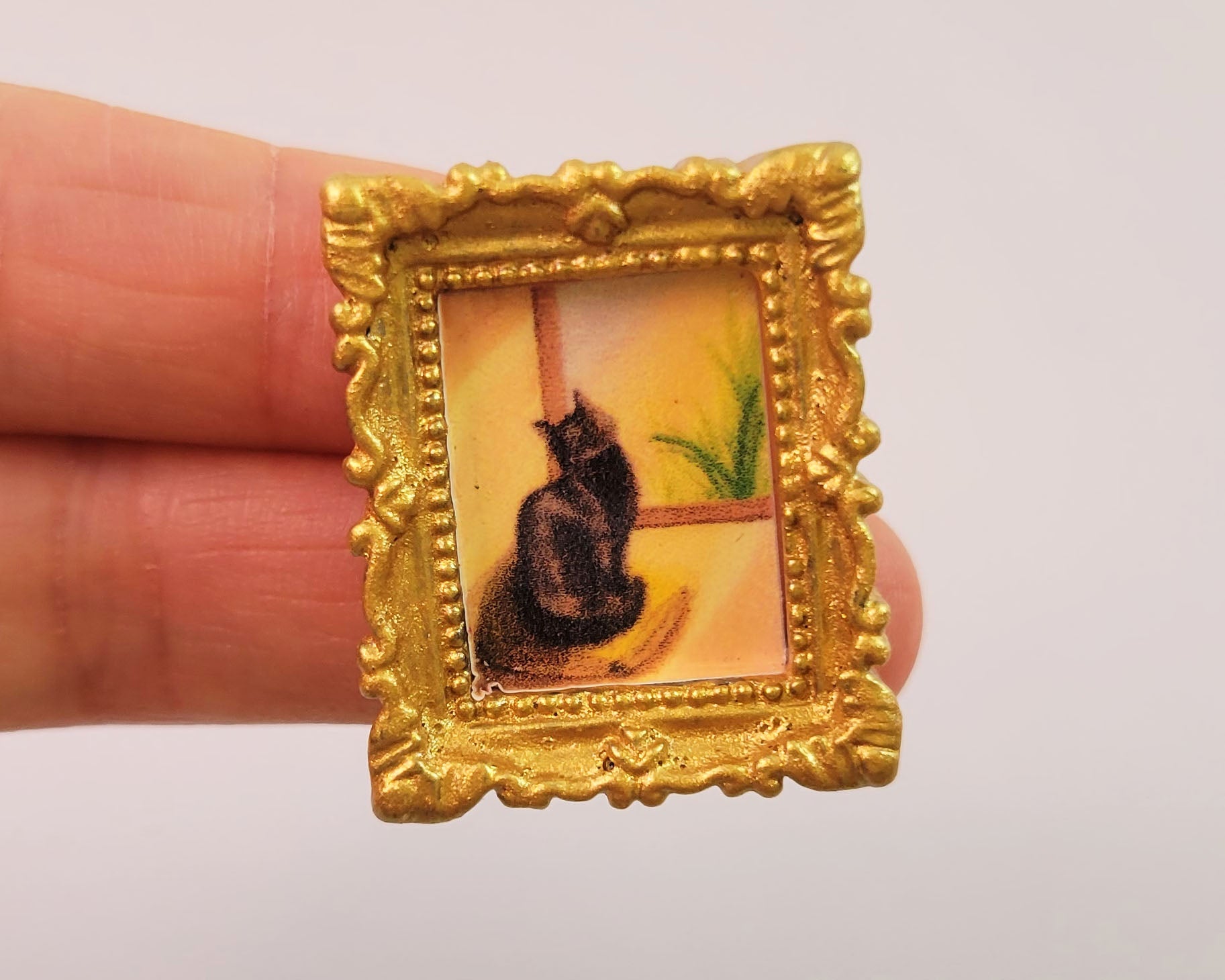 Miniature art pin, cute animal art